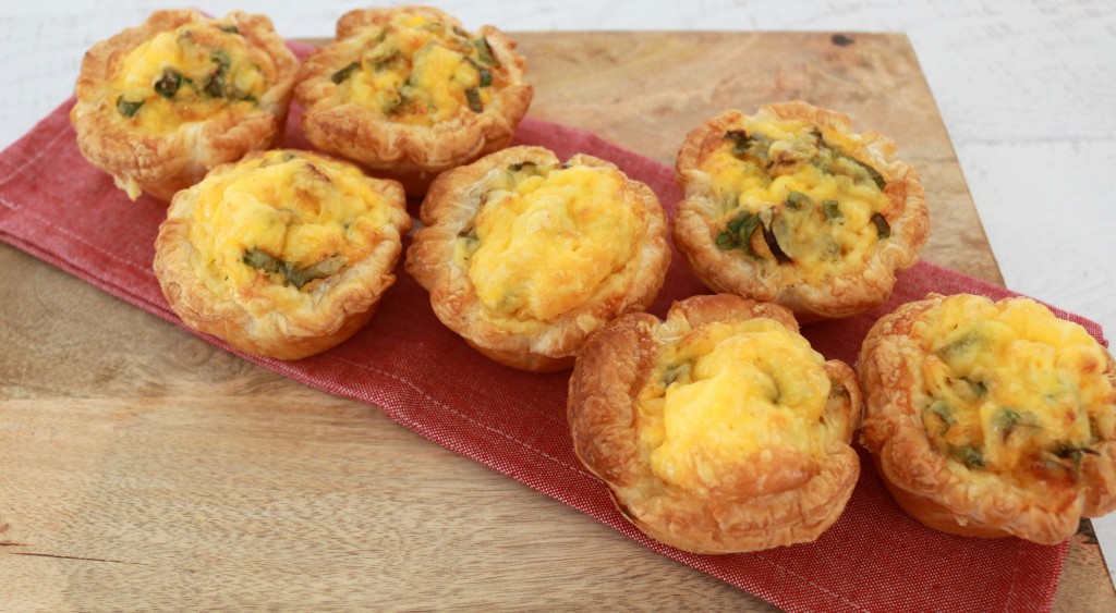 Ham & Corn Mini Quiches (quick & easy) - Bake Play Smile