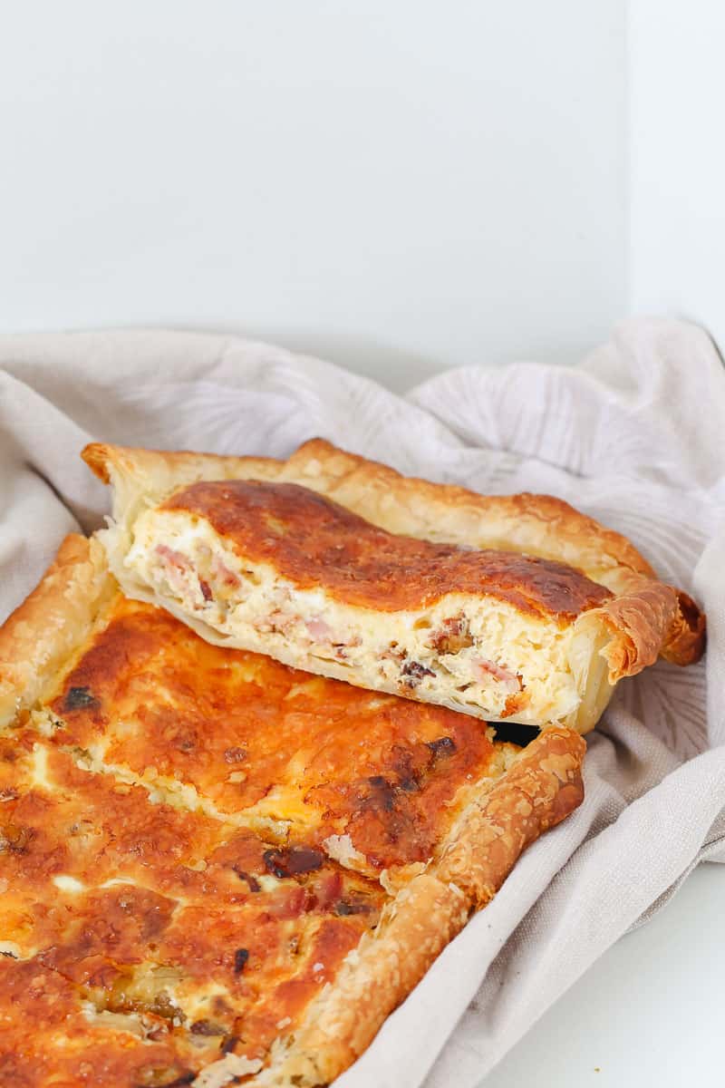 Simple Egg and Bacon Pie (only 6 ingredients!) Bake Play Smile