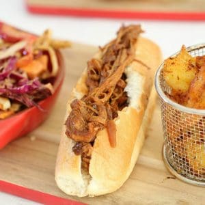 Slow Cooker Pulled Pork Burgers