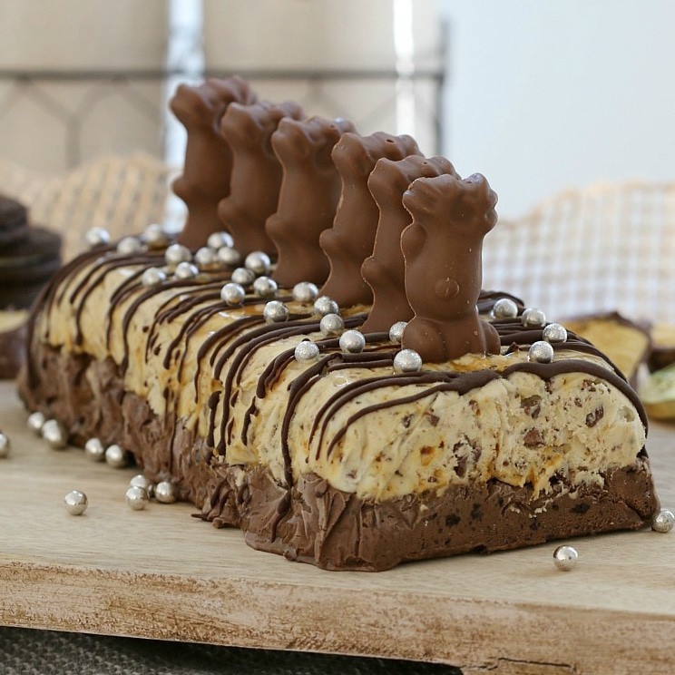 Super Easy Chocolate, Caramel & Ice Cream Cake Bake Play Smile