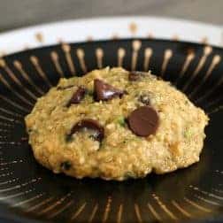 HEALTHY ZUCCHINI, OAT AND CHOCOLATE CHIP COOKIES