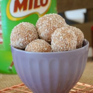 These super easy Milo Balls are sure to be a hit with the littlest people in your home! Just 4 ingredients and 10 minutes prep time... they're just so simple! Made from plain biscuits, condensed milk, coconut and Milo... you can't beat these delicious little bites!