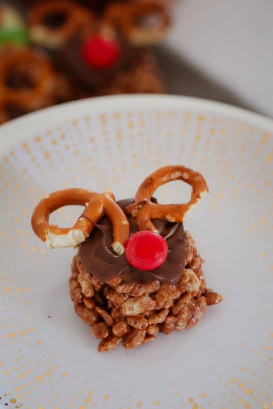 Mars Bar Chocolate Christmas Crackles Reindeers & Puddings Bake