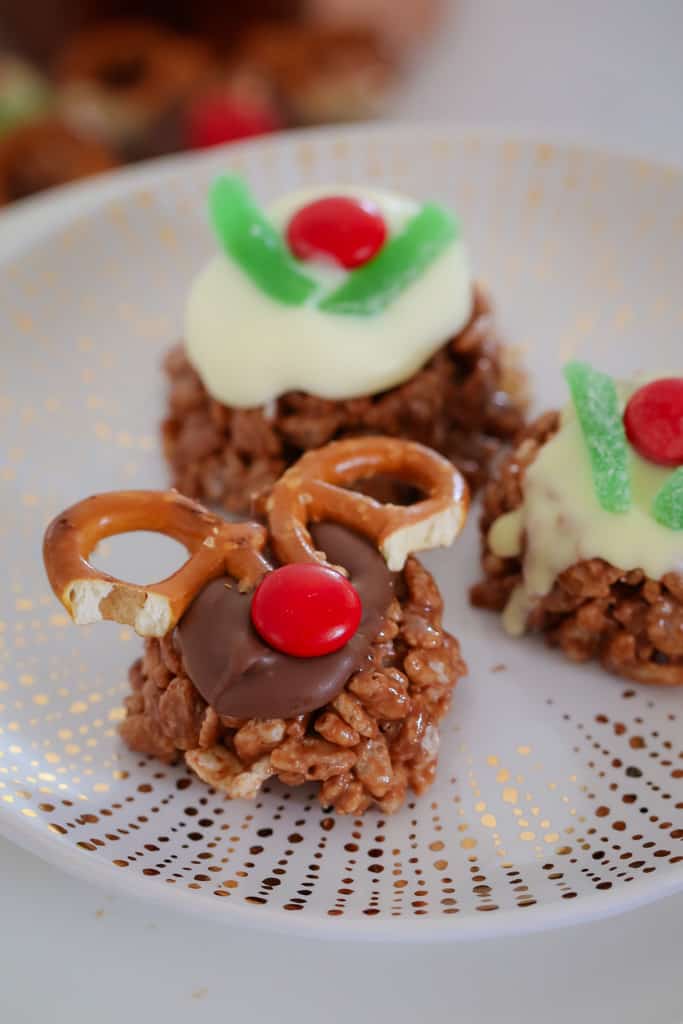 Mars Bar Chocolate Christmas Crackles | Reindeers & Puddings - Bake ...