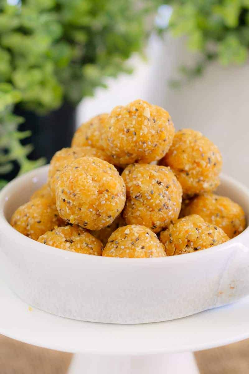 Healthy Apricot, Coconut &amp; Chia Balls-image