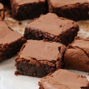 The ultimate chocolate gluten free brownies... totally rich & fudgy! This one-bowl wonder takes less than 10 minutes to prepare & is a chocoholics dream!
