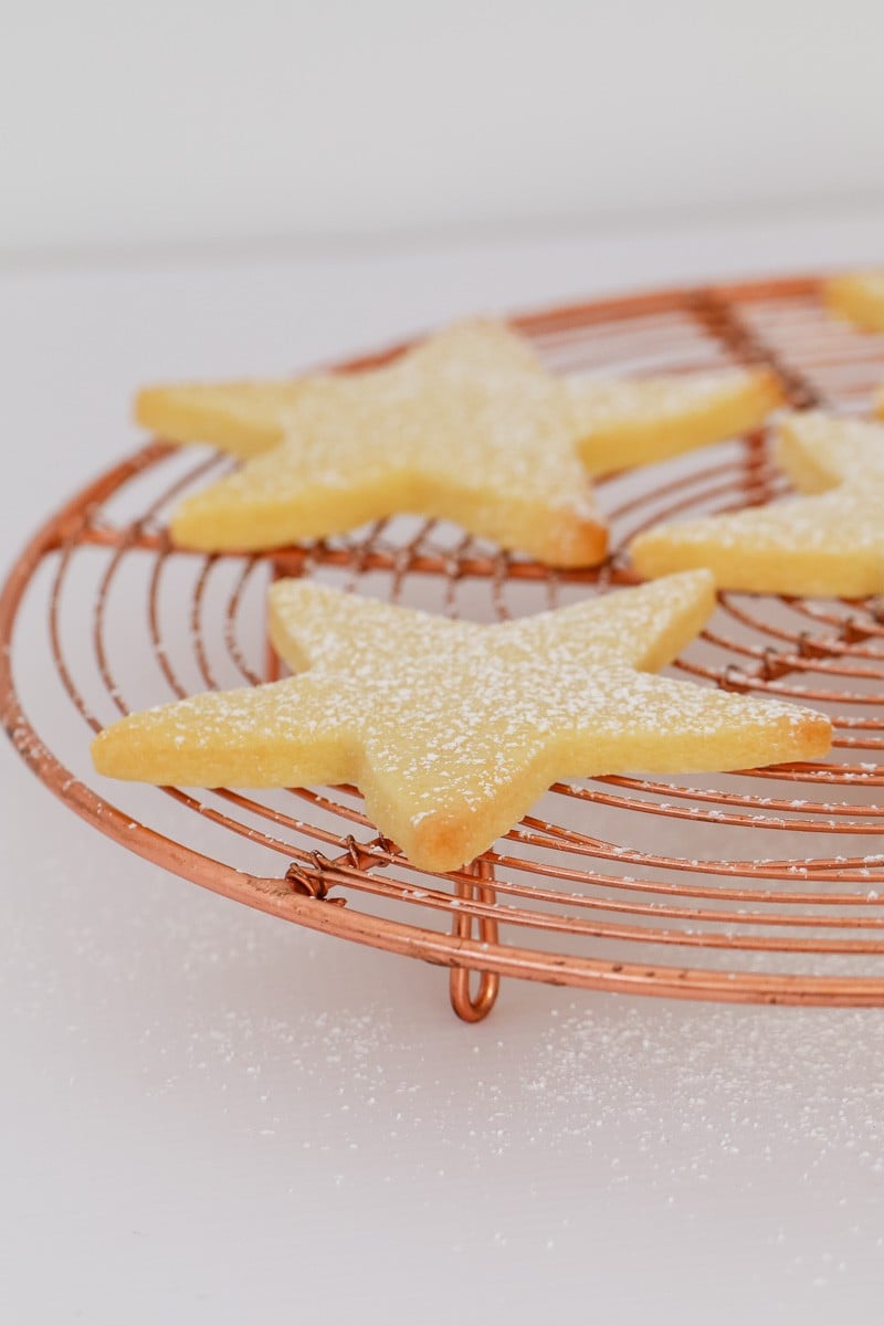 The Famous 3 Ingredient Shortbread Recipe - Bake Play Smile