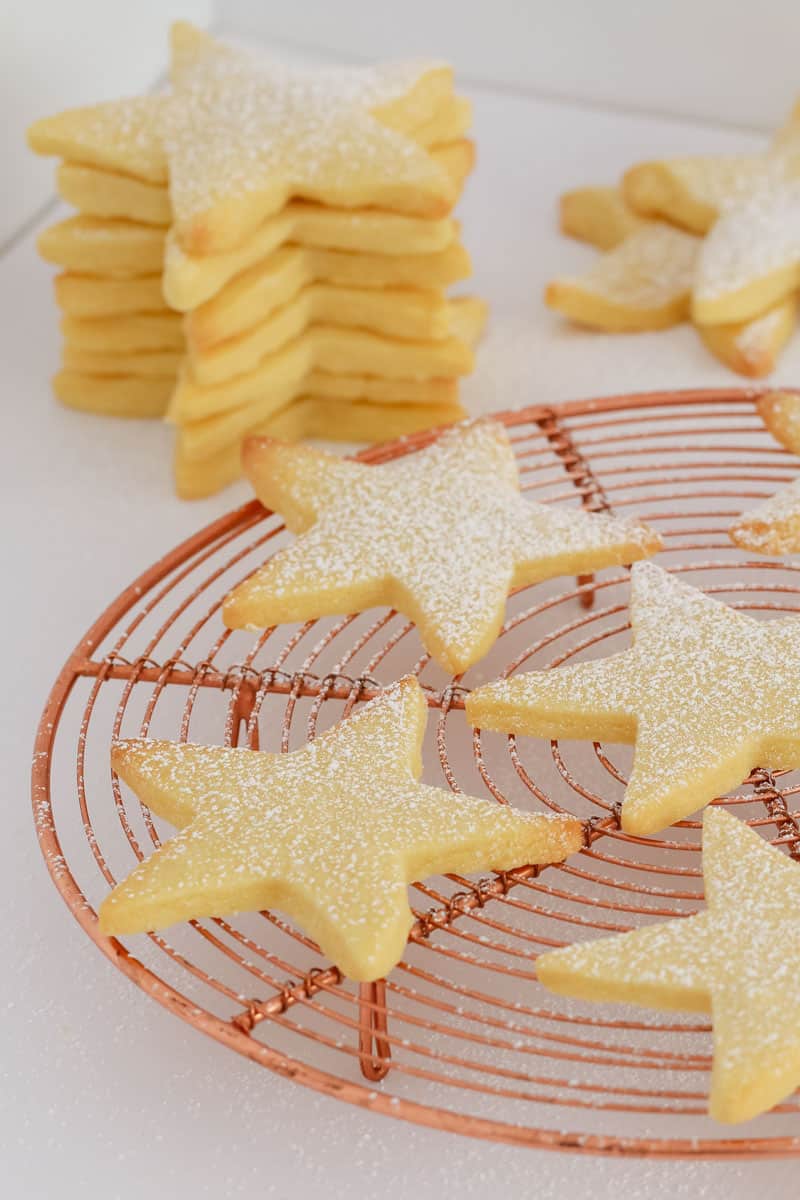 The Famous 3 Ingredient Shortbread Recipe - Bake Play Smile