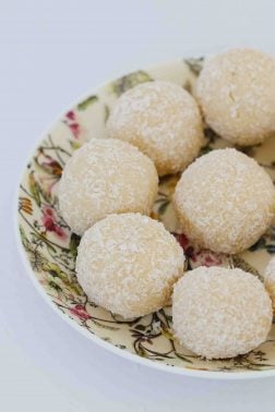 White Chocolate Tim Tam Balls | 3 Ingredient Recipe - Bake Play Smile