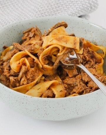 Slow Cooker Beef Stroganoff 17 1