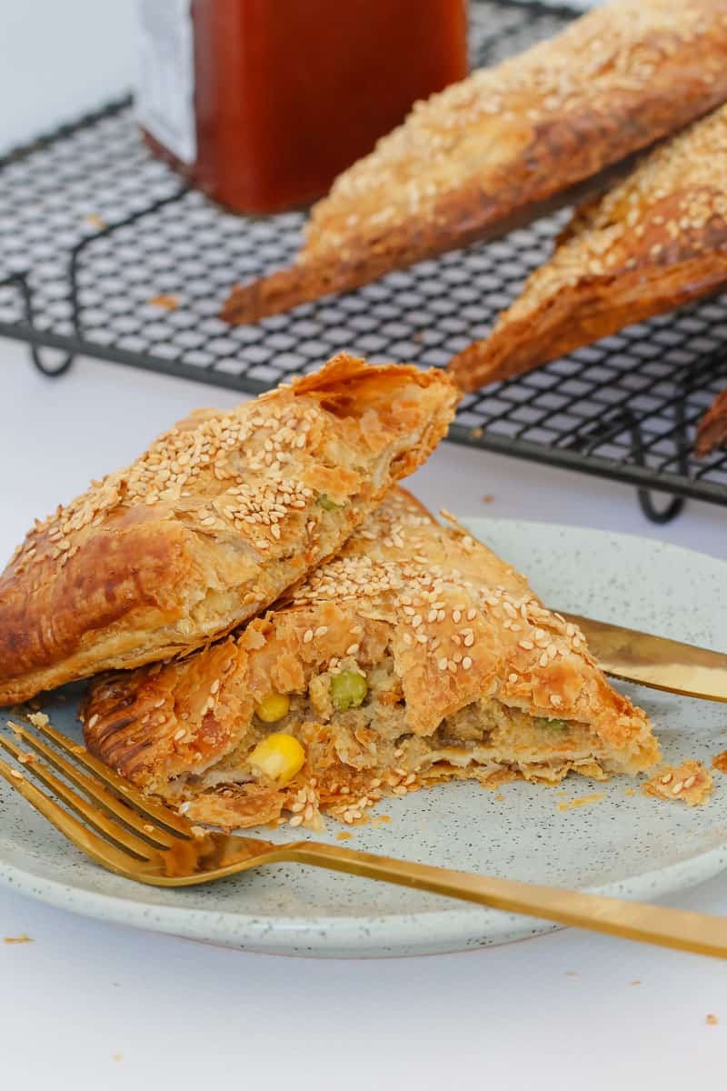 A lamb and vegetable pastie made with puff pastry. 