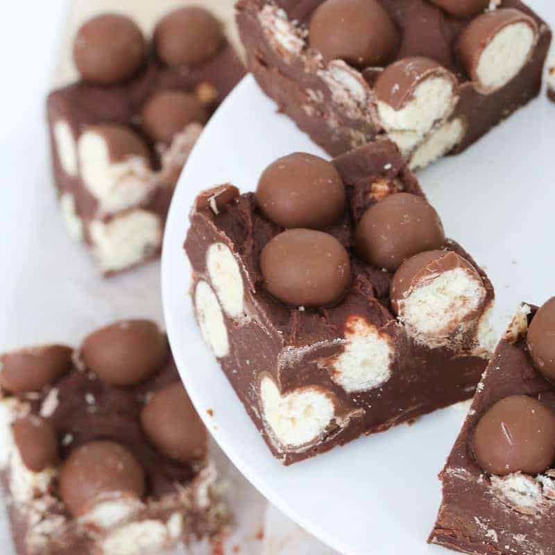 The easiest Microwave Malteser Fudge recipe made with just 3 ingredients (chocolate, sweetened condensed milk & Maltesers)... and in less than 5 minutes! 