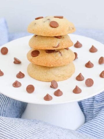 A stack of chocolate chip biscuits.