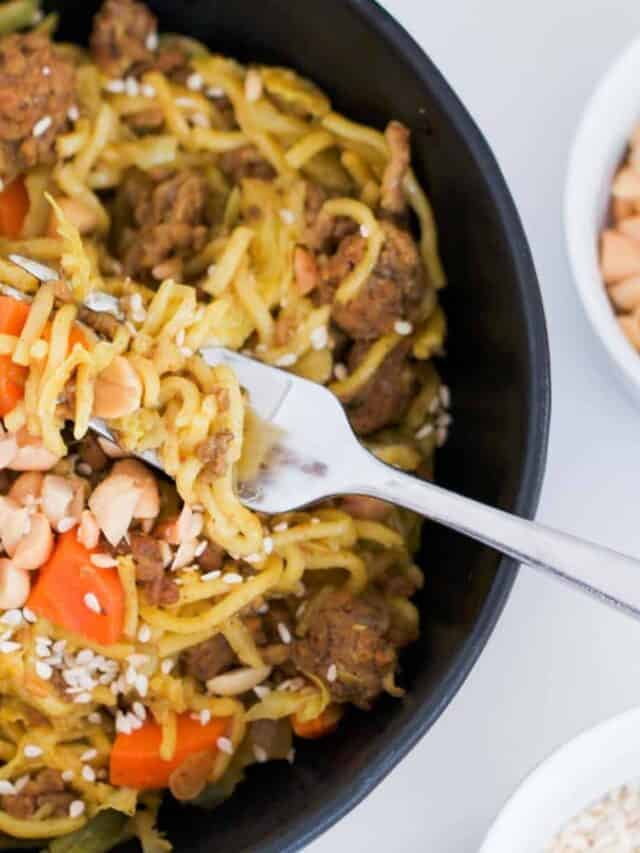 Noodle & Beef Chow Mein Family Dinner Bake Play Smile
