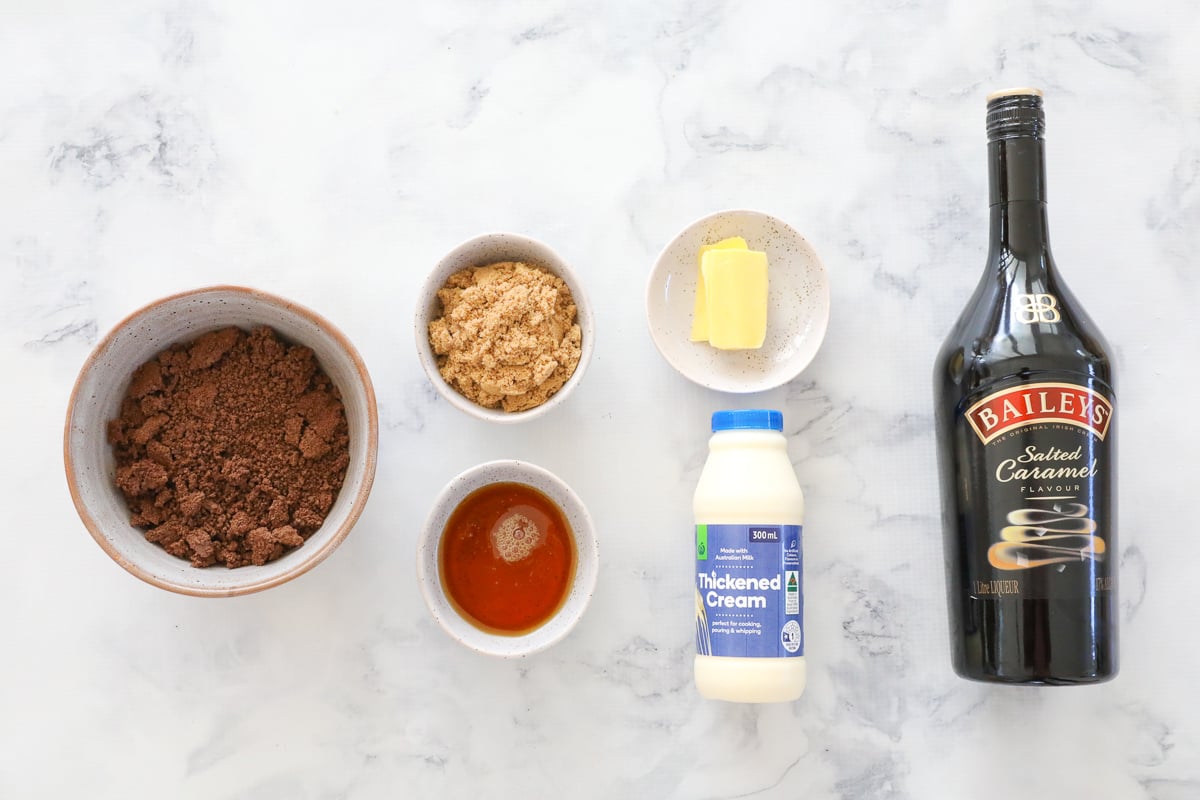 The ingredients for a chocolate Baileys sauce.