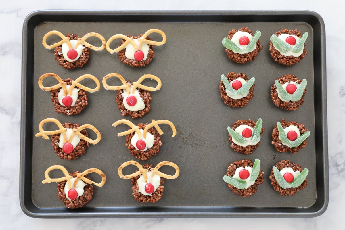 A tray of Christmas decorated rice bubble bites.