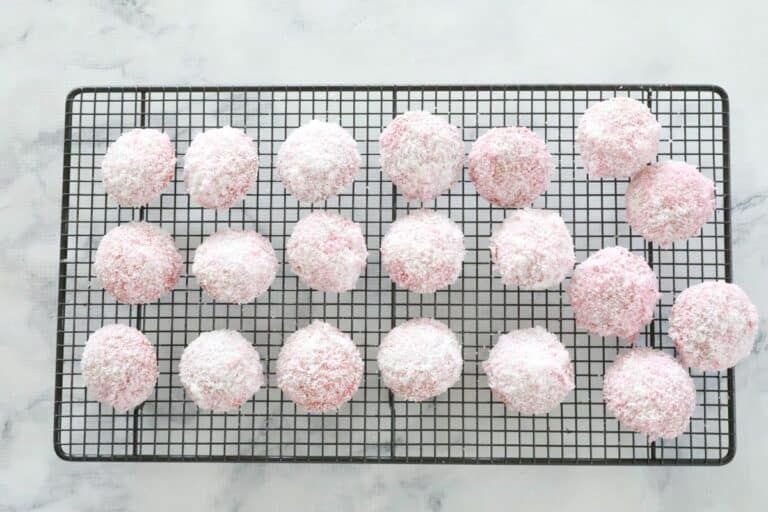 Old Fashioned Raspberry & Cream Jelly Cakes Bake Play Smile
