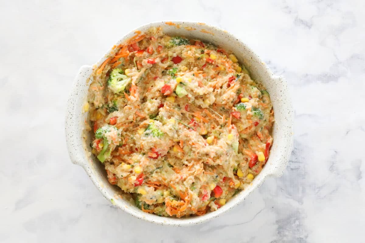 Quinoa with vegetables in an oven dish.