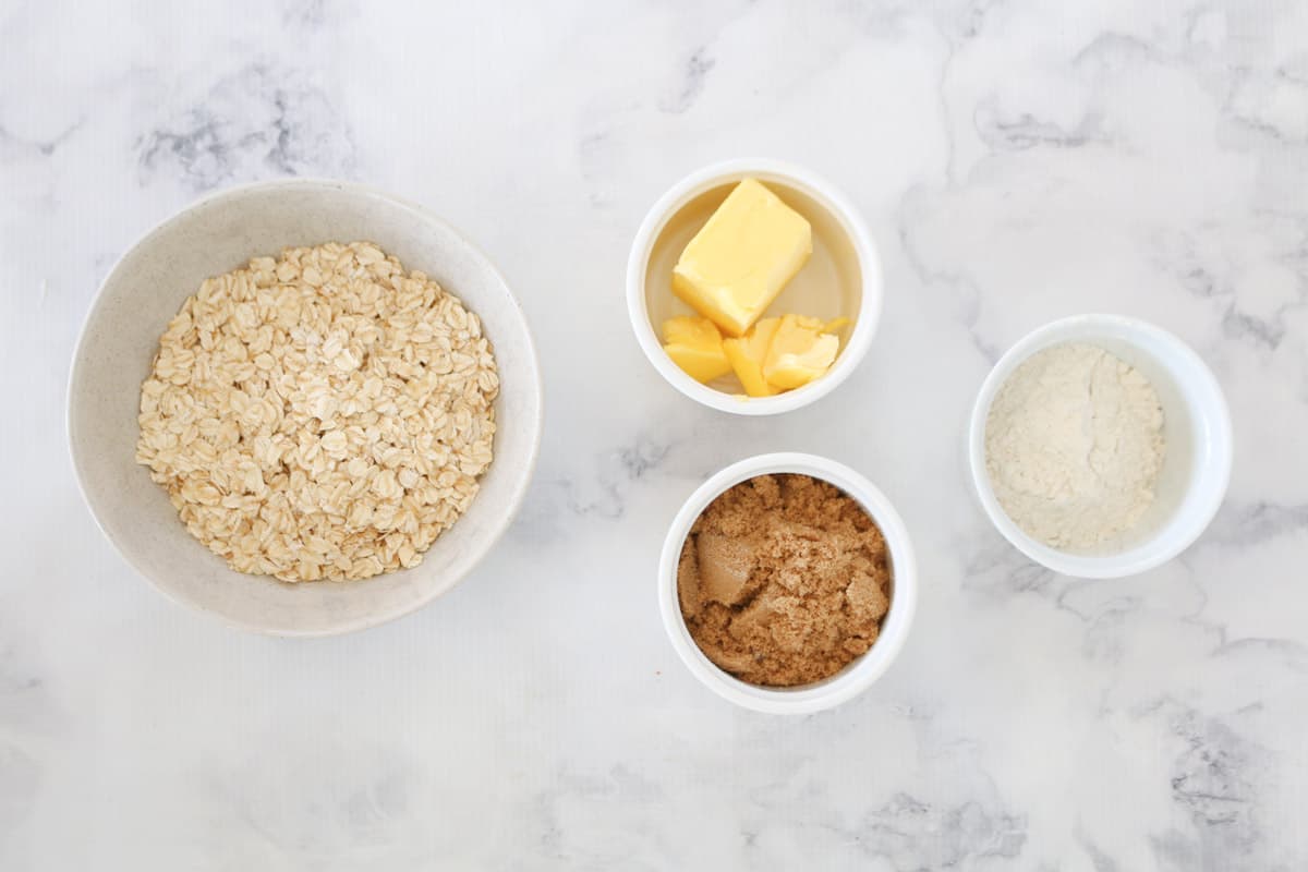 The ingredients for crunchy oat topping.