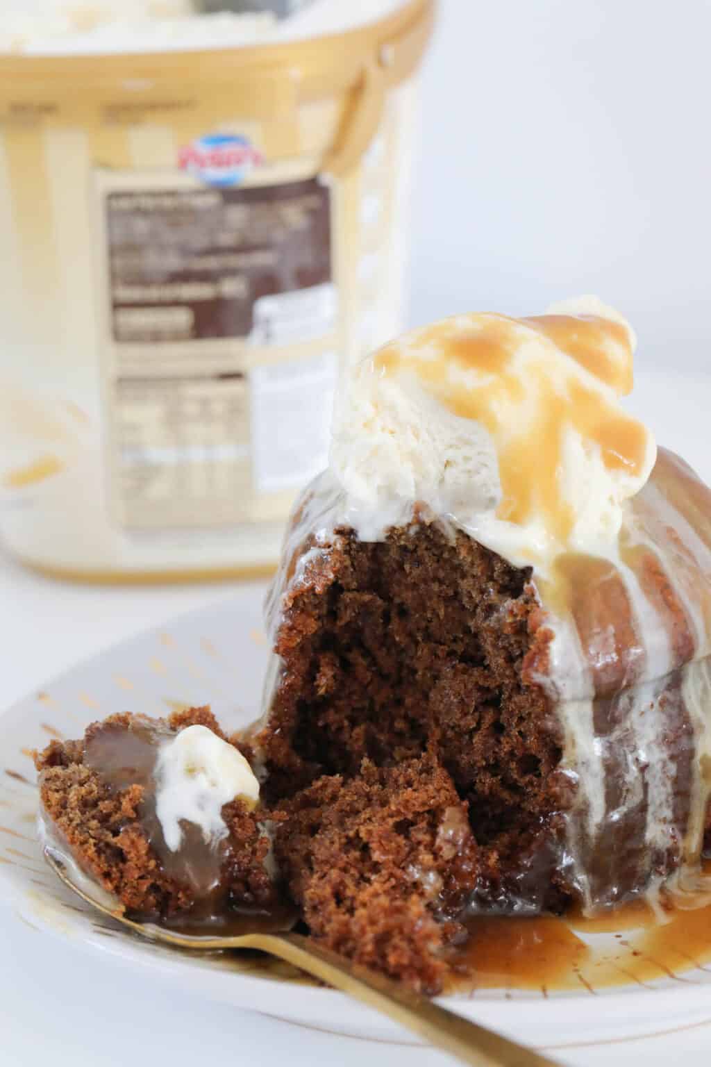 Mini Sticky Date Puddings with Caramel Sauce Bake Play Smile