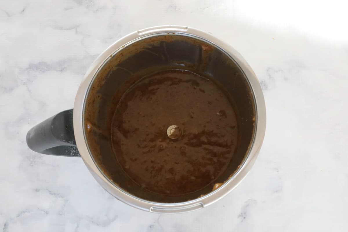 sticky date mixture in a thermomix bowl.