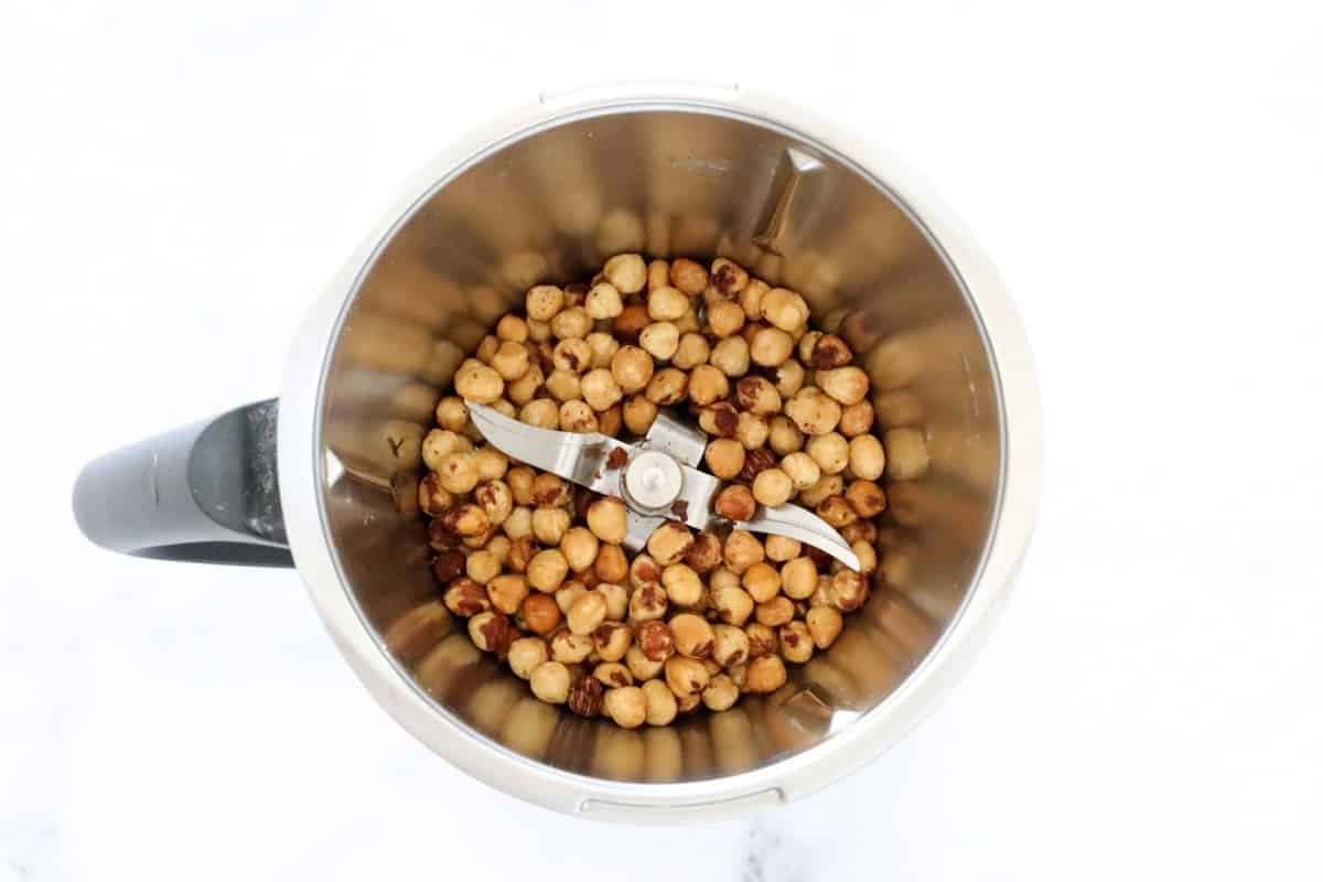 Roasted hazelnuts in a Thermomix.