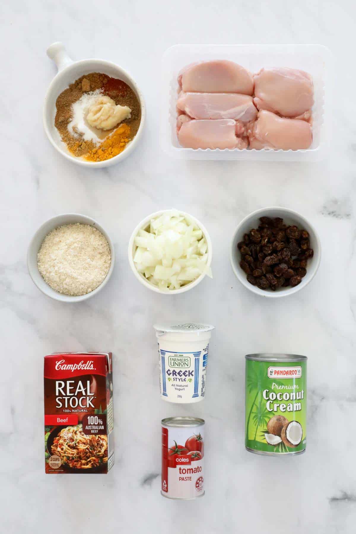 Ingredients needed to make slow cooker chicken korma.
