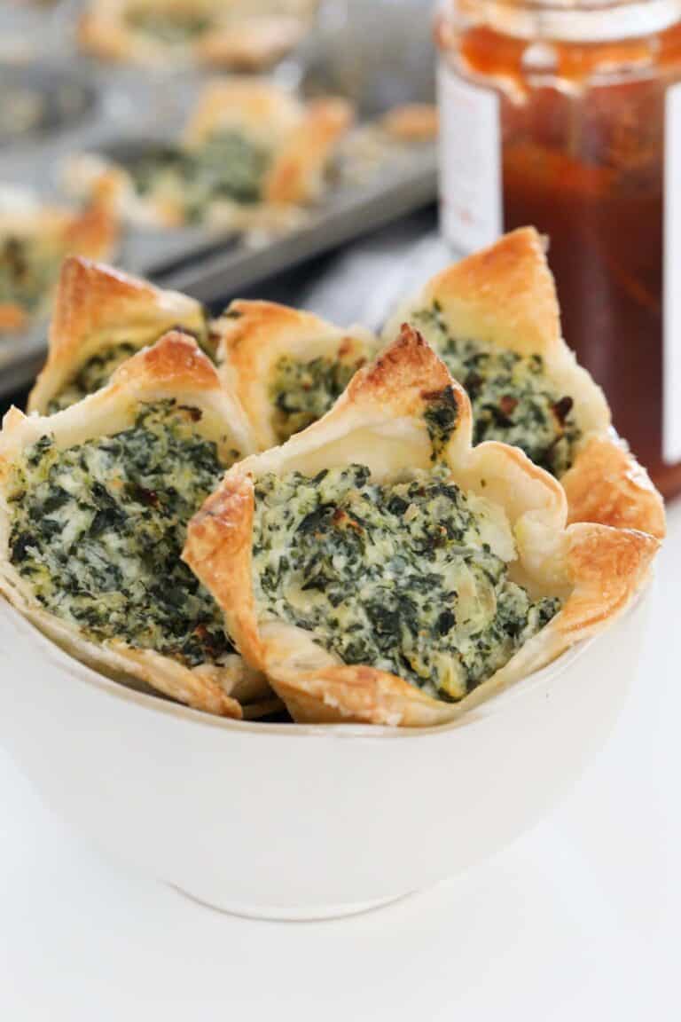 Ricotta & Spinach Tarts | 6 Ingredients - Bake Play Smile