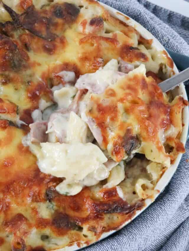 Chicken and Bacon Pasta Bake - Bake Play Smile