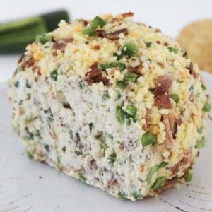 A cheese ball made with jalapeno popper flavours.