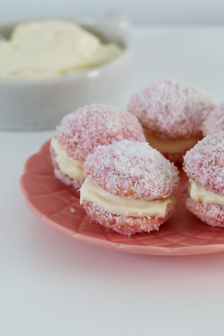 Old Fashioned Raspberry & Cream Jelly Cakes - Bake Play Smile